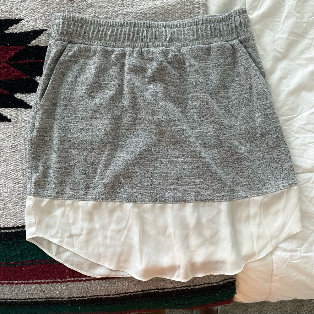 Lou & Grey mixed material mini skirt, size XS